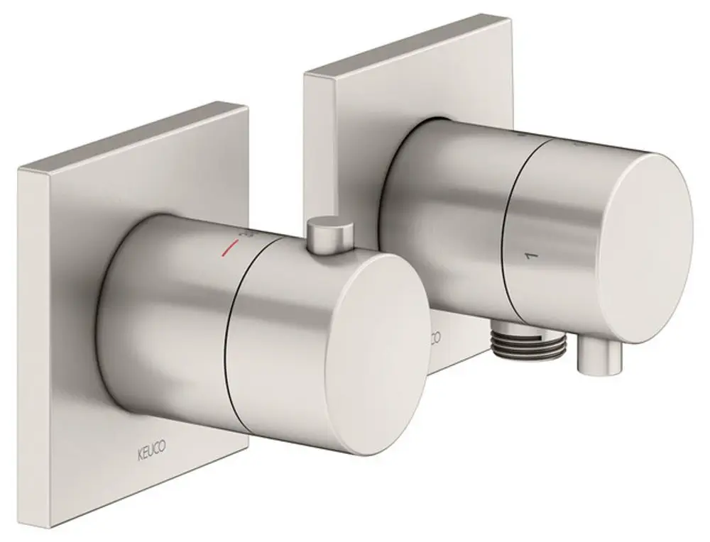 Zweigriff-Armatur in gebürstetem Nickel von Keuco mit runden, leicht zu bedienenden Reglern für Temperatur und Wasserfluss, für die Wandmontage geeignet.